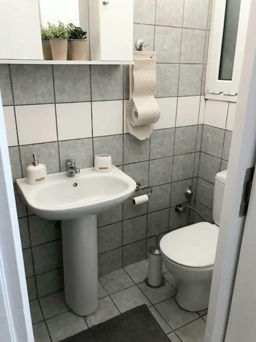 As Acropolis Studio Apartment Athen Eksteriør bilde